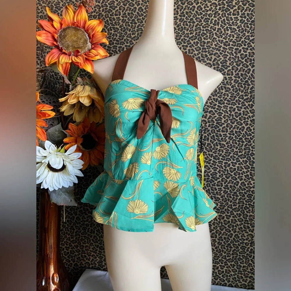 🦋B2G1🦋UNIQUE VINTAGE X Smiley Green Daisy Peplum Halter Top NWT - Picture 2 of 11